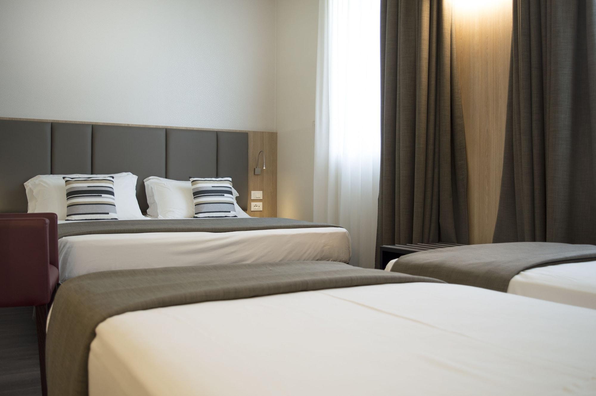Hotel Alexander Mestre Esterno foto