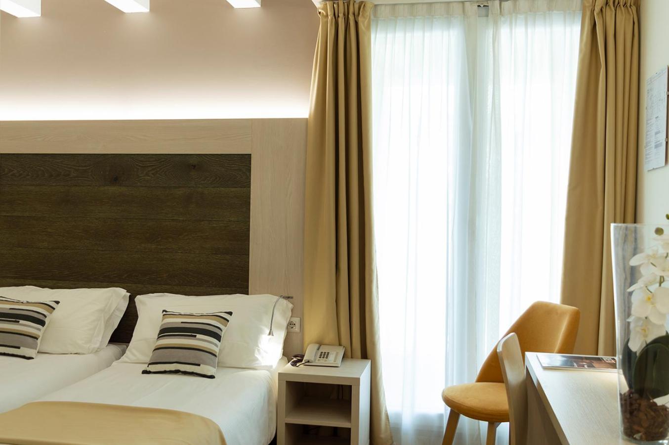 Hotel Alexander Mestre Esterno foto